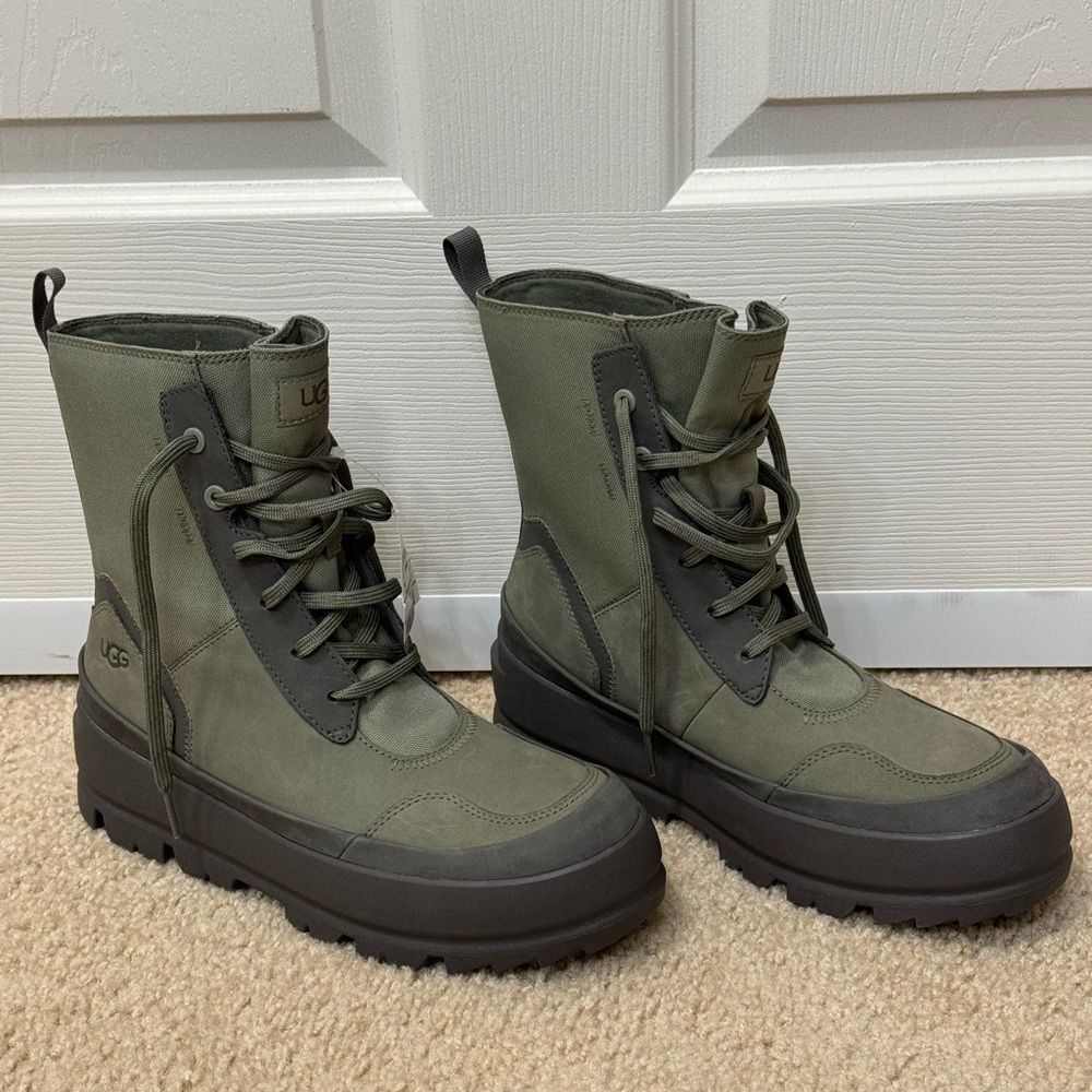 NWT The UGG The Lug Moss Green Boots Women’s Sz 8.5